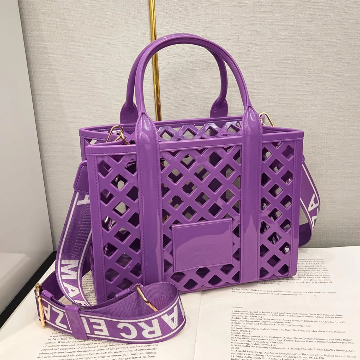 Rubber Tote Bag Purses for Women, Summer Fashion Mesh Beach Bag Small Shoulder Bag Jelly Bag for Sports, Pool, Beach