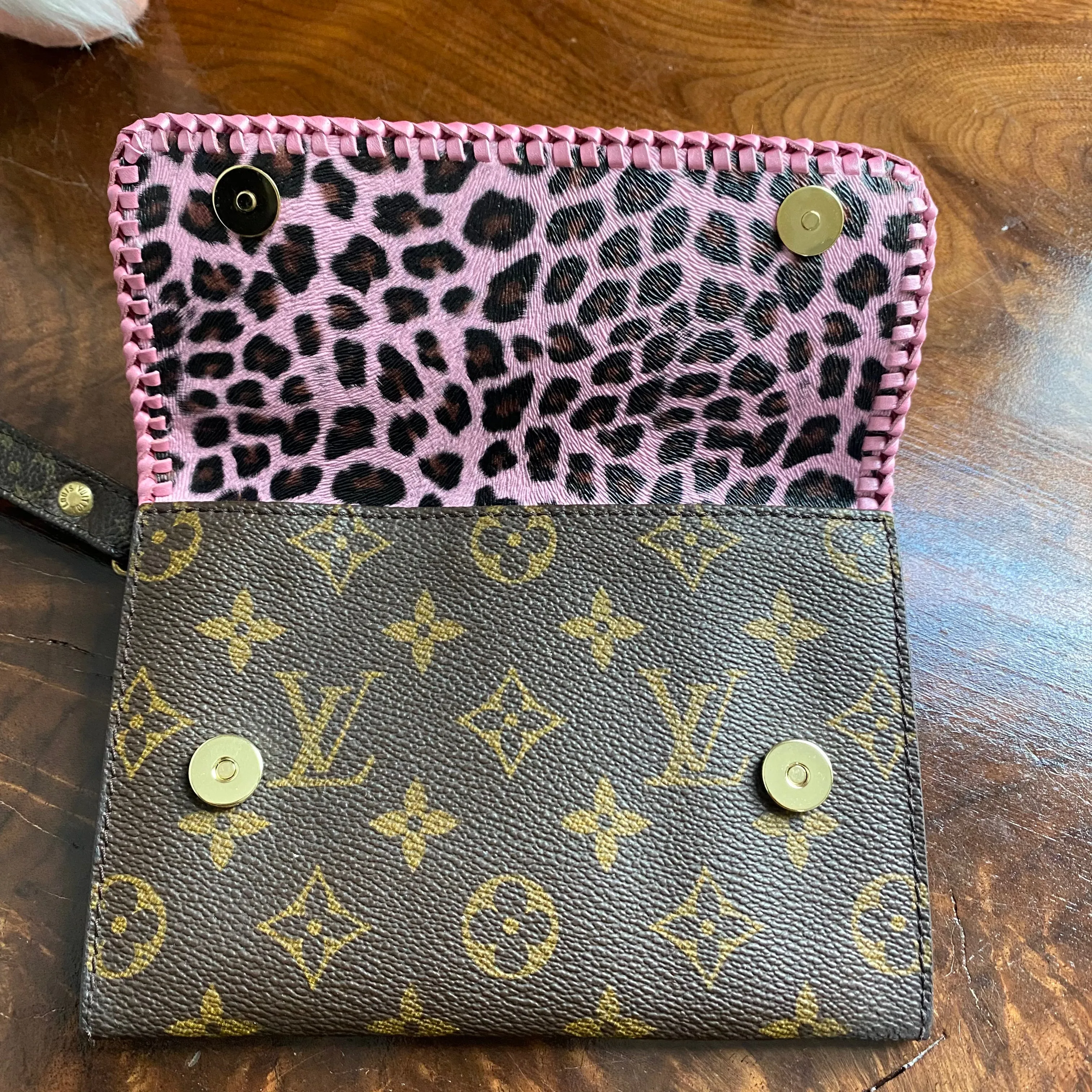 The Junco - Vintage Monogram Wristlet in Barbie Pink
